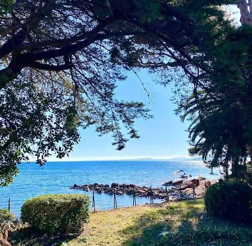 Bord De Boulouris A Raphael Saint-Raphaël