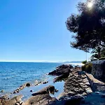 Bord De Boulouris A Raphael *