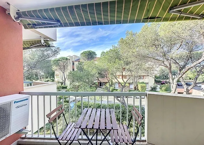 Bord De Boulouris A Raphael Saint-Raphaël