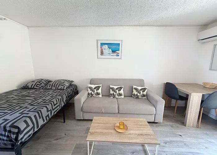 Bord De Boulouris A Raphael